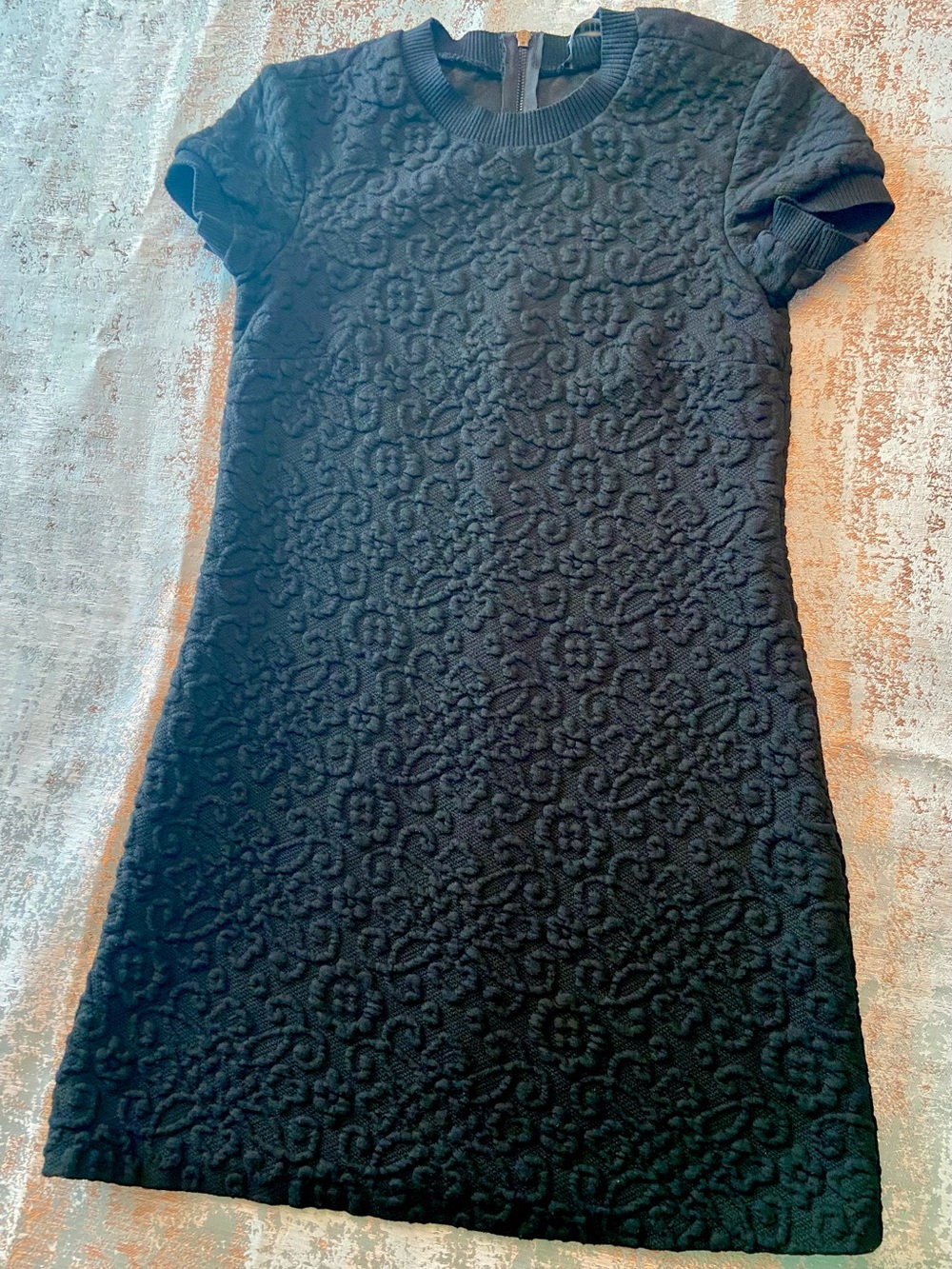 Zara Black Short Sleeve Textured Shift Dress - Picture 4 of 4